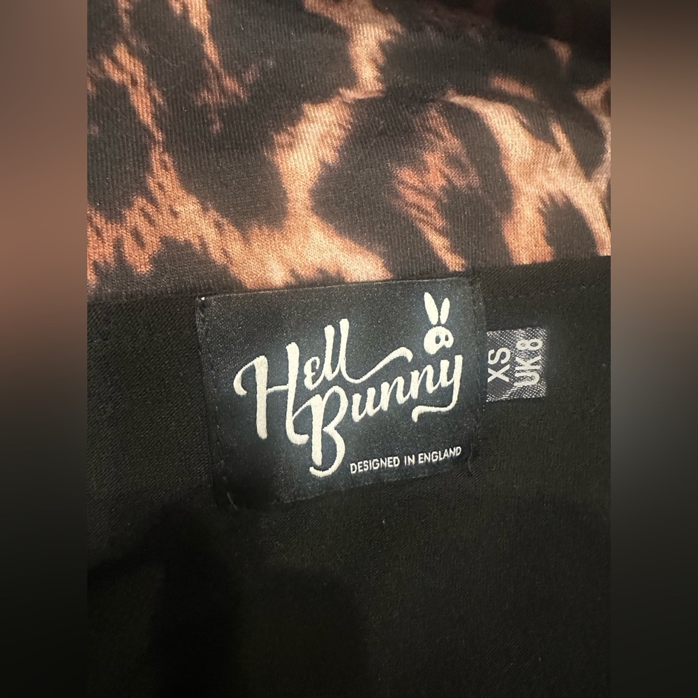 Hell Bunny Black Top with Leopard Print Collar - Picture 8 of 13